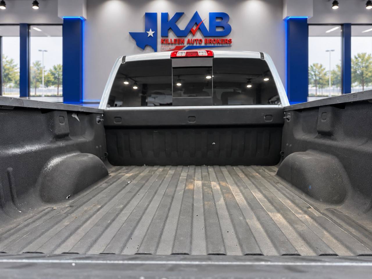 Used 2014 GMC Sierra 1500 SLT w/ All-Terrain Package AWD/4WD image 21
