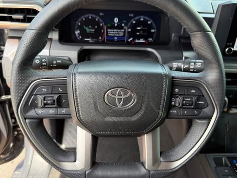 Used 2025 Toyota 4Runner TRD Sport RWD image 11