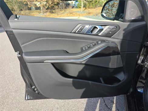 New 2026 BMW X7 xDrive40i w/ M Sport Package image 19