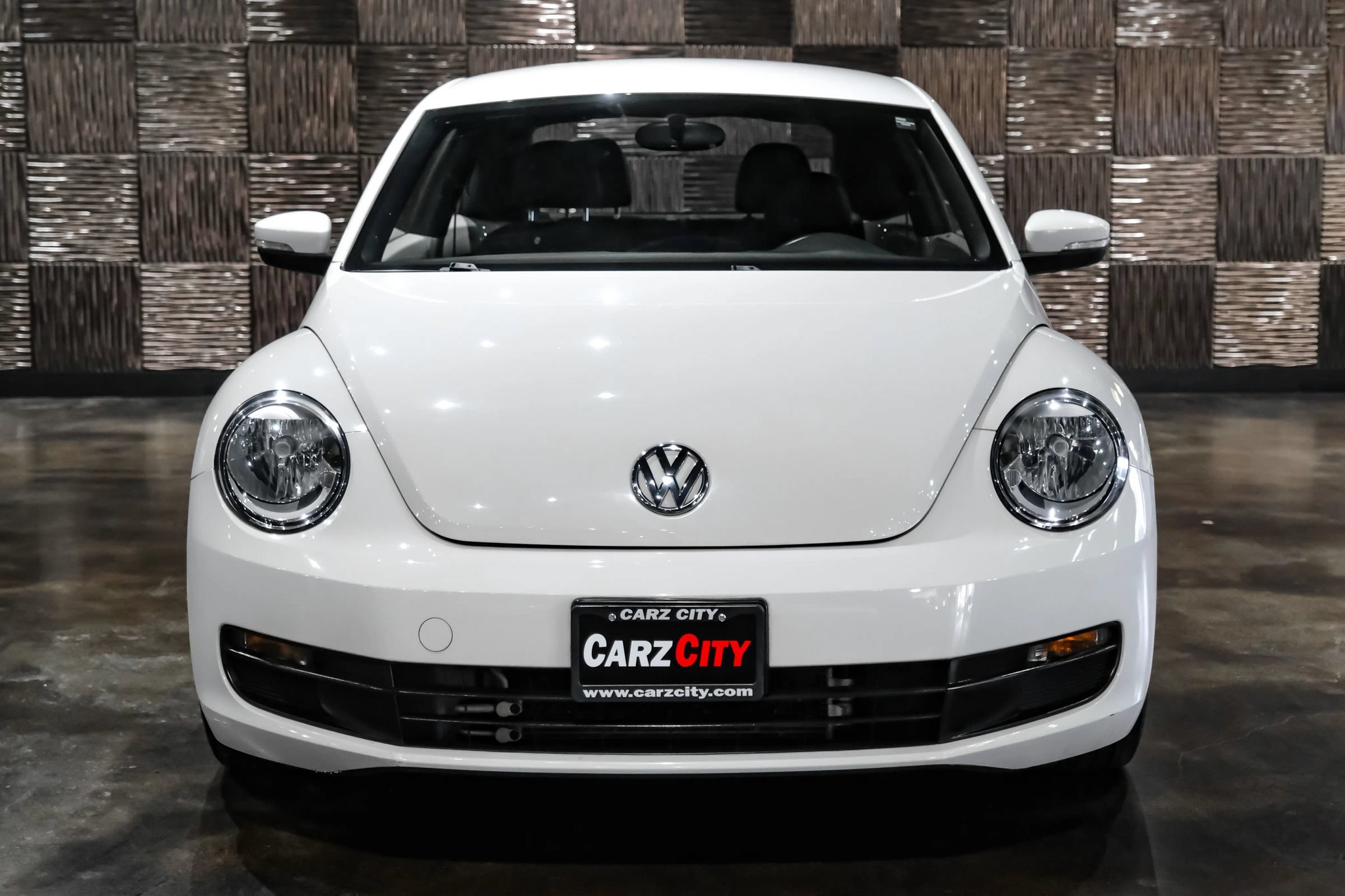 Used 2015 Volkswagen Beetle 1.8T FWD image 3
