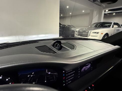 Used 2022 Porsche 911 Turbo S image 42