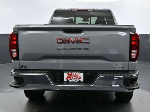 Used 2025 GMC Sierra 1500 SLE w/ Preferred Package image 16