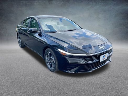 New 2025 Hyundai Elantra Limited image 33