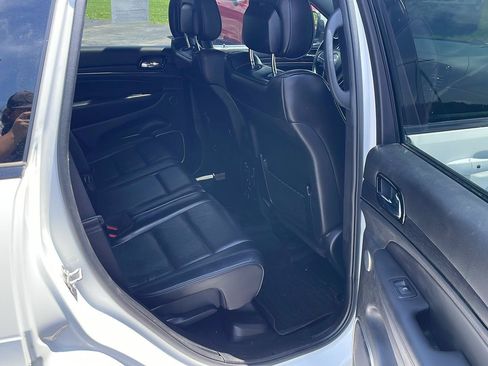 Used 2020 Jeep Grand Cherokee High Altitude AWD/4WD image 27