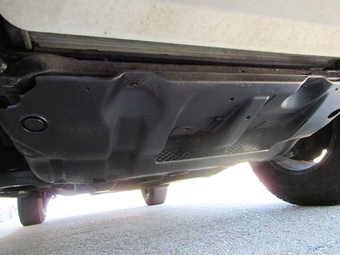 Used 2006 Toyota 4Runner SR5 AWD/4WD image 25