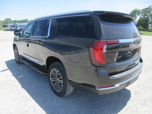 New 2026 GMC Yukon XL Elevation w/ Elevation Premium Package AWD/4WD image 6