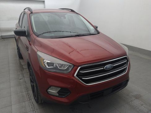 Used 2018 Ford Escape SE w/ SE Sport Appearance Package FWD image 13