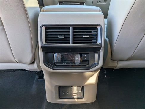 New 2026 Volkswagen Atlas SE image 26