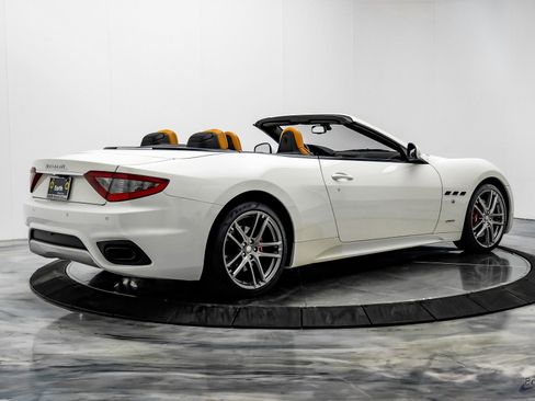 Used 2018 Maserati GranTurismo Sport image 17
