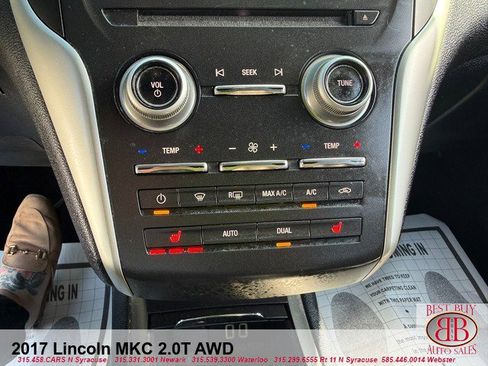 Used 2017 Lincoln MKC Premiere image 23