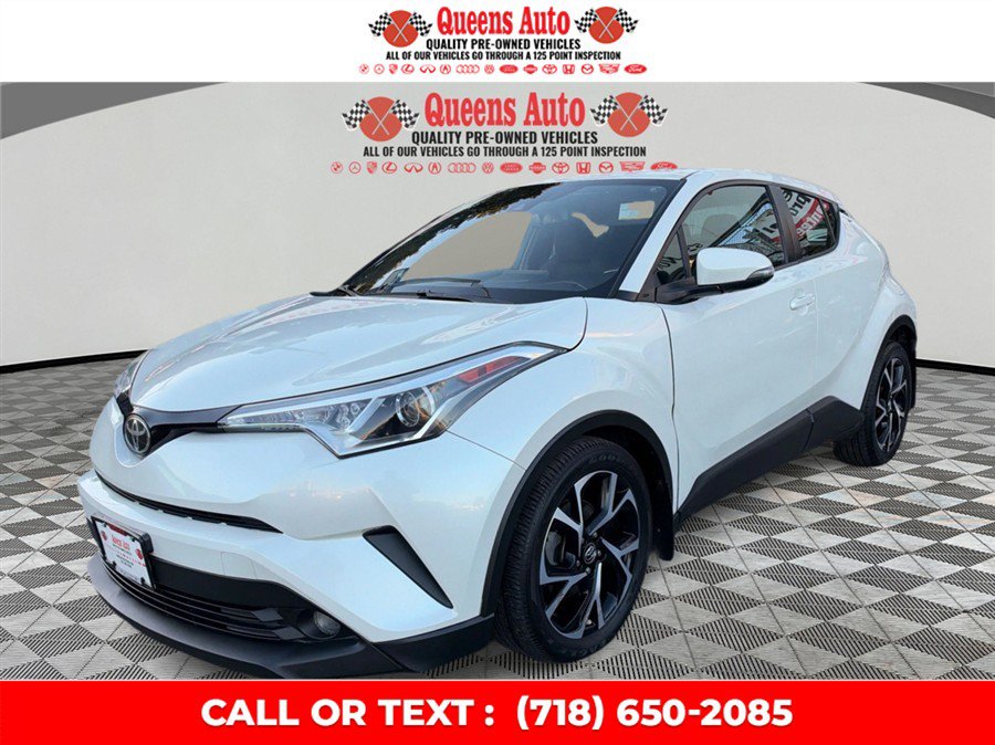 Used 2018 Toyota C-HR XLE FWD image 2