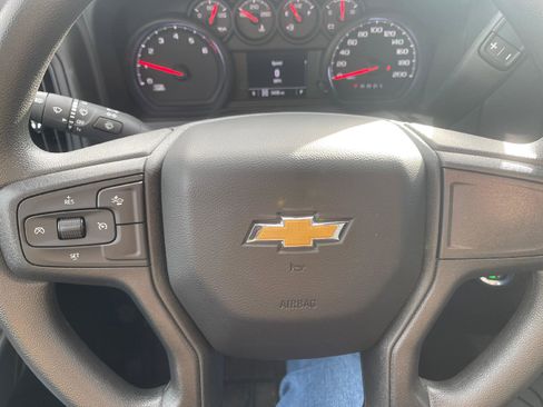 Used 2024 Chevrolet Silverado 1500 Custom image 12