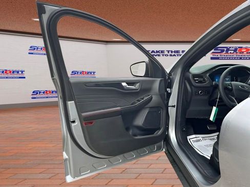 Used 2024 Ford Escape ST-Line w/ Equipment Group 301A FWD image 11