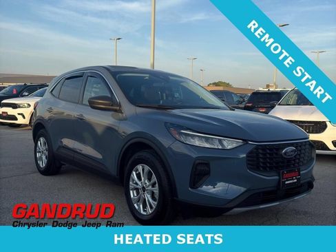 Used 2023 Ford Escape Active AWD/4WD image 1