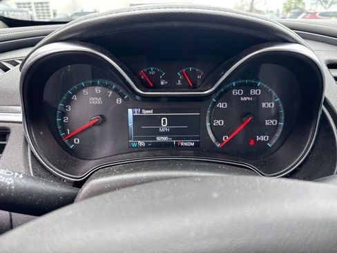 Used 2015 Chevrolet Impala LT w/ Convenience Package FWD image 16