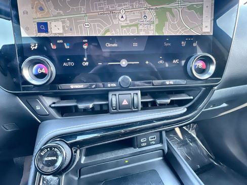 Used 2024 Lexus NX 350 AWD w/ Luxury Package image 21