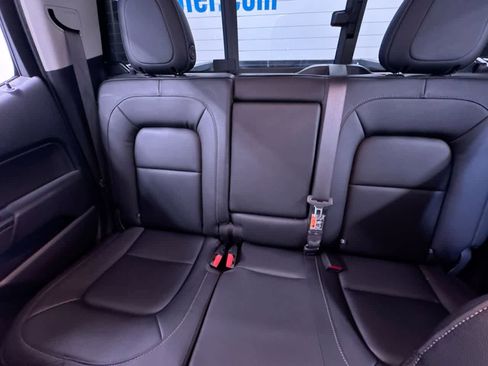 Used 2020 Chevrolet Colorado ZR2 image 35