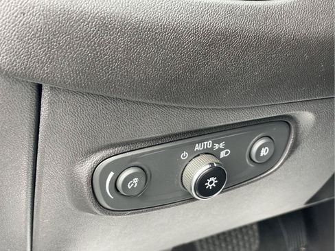 Used 2024 Chevrolet Equinox Premier w/ LPO, Floor Liner Package AWD/4WD image 24