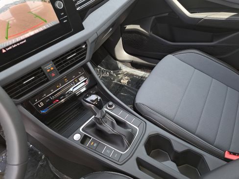 New 2026 Volkswagen Jetta SE image 24