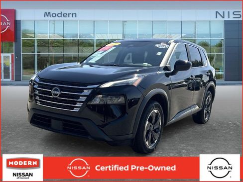 Certified 2025 Nissan Rogue SV AWD/4WD image 1
