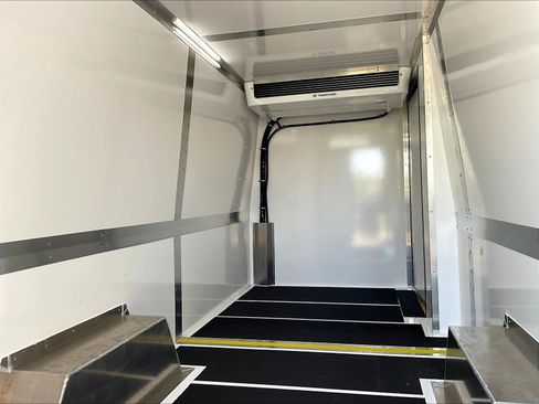 New 2025 Mercedes-Benz Sprinter 2500 image 21