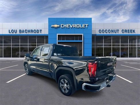 Used 2024 GMC Sierra 1500 SLT image 5