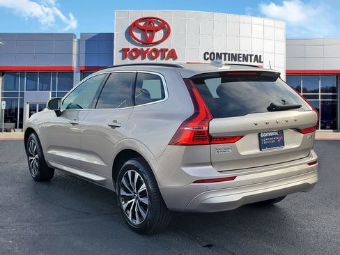 Used 2023 Volvo XC60 B5 Core AWD/4WD image 4