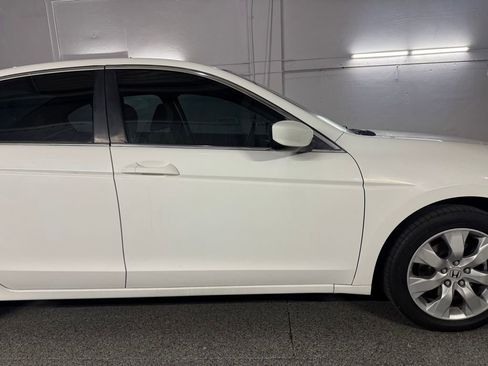Used 2009 Honda Accord EX image 4