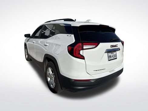 Used 2022 GMC Terrain SLE w/ Driver Convenience Package FWD image 7