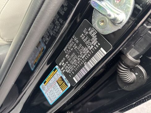 New 2025 Kia Telluride EX w/ EX Captain's Chair Package image 23