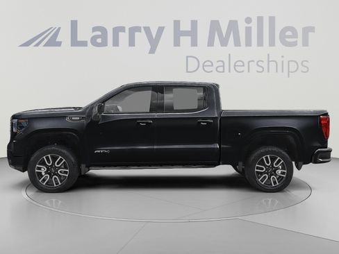 Used 2025 GMC Sierra 1500 AT4 AWD/4WD image 2