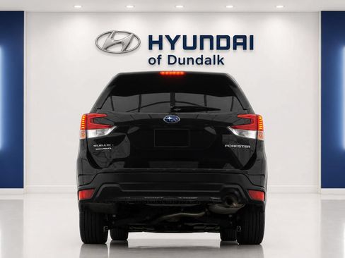 Used 2020 Subaru Forester Premium AWD/4WD image 6