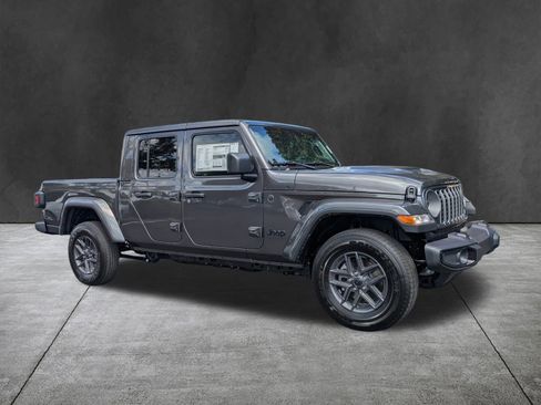 New 2025 Jeep Gladiator Sport image 2