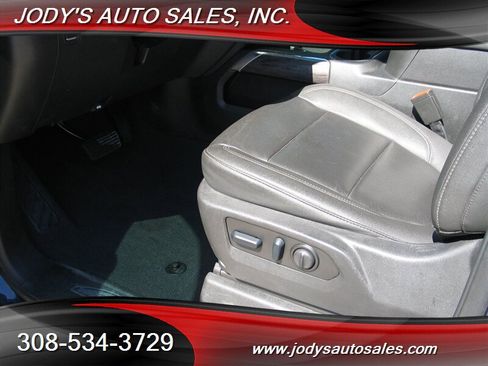Used 2022 Chevrolet Silverado 2500 LTZ w/ LTZ Premium Package AWD/4WD image 4
