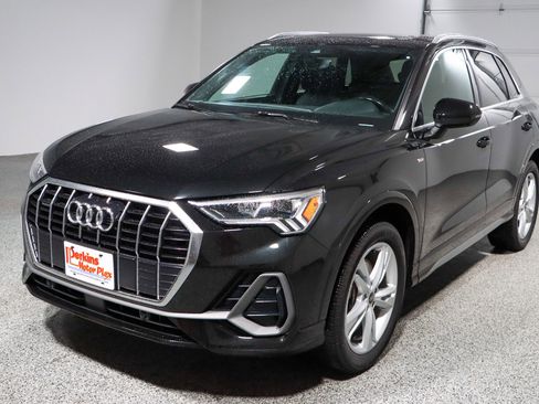 Used 2022 Audi Q3 2.0T Premium Plus w/ Premium Plus Package image 32