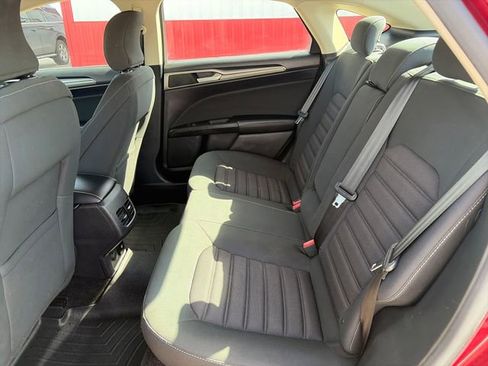 Used 2018 Ford Fusion SE image 69