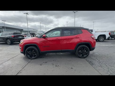 Used 2019 Jeep Compass Latitude image 5