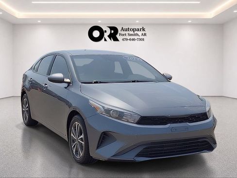 Used 2024 Kia Forte LXS FWD image 1