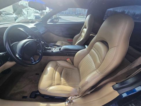 Used 1999 Chevrolet Corvette Coupe w/ Memory Pkg image 17