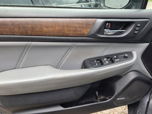 Used 2018 Subaru Outback 2.5i Limited AWD/4WD image 5