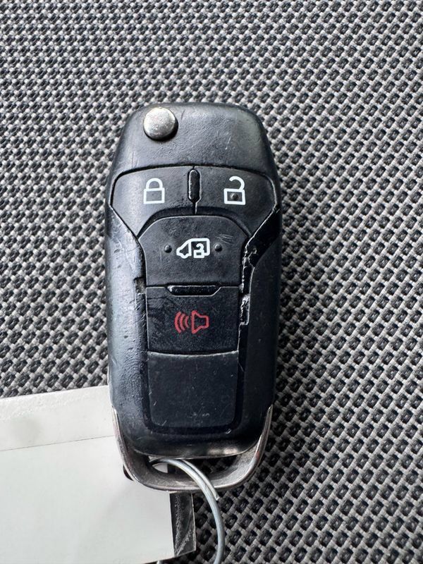 Used 2023 Ford Transit Connect XL FWD image 48