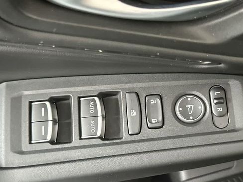 Used 2025 Honda Accord SE image 25