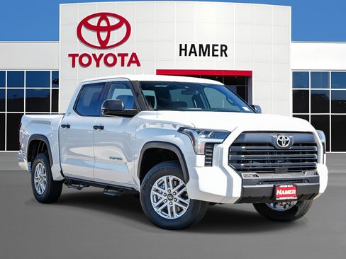 New 2026 Toyota Tundra SR5 w/ SR5 Convenience Package AWD/4WD image 1