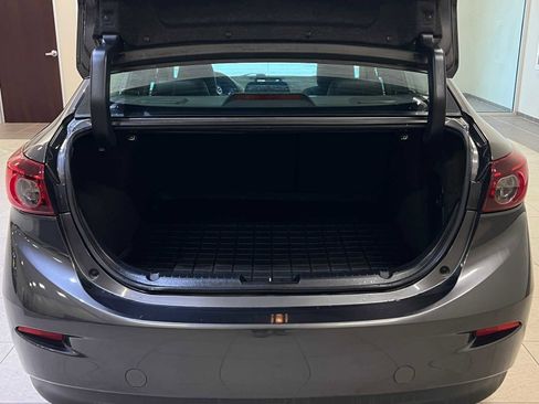 Used 2017 MAZDA MAZDA3 Touring w/ Popular Equipment Package image 29