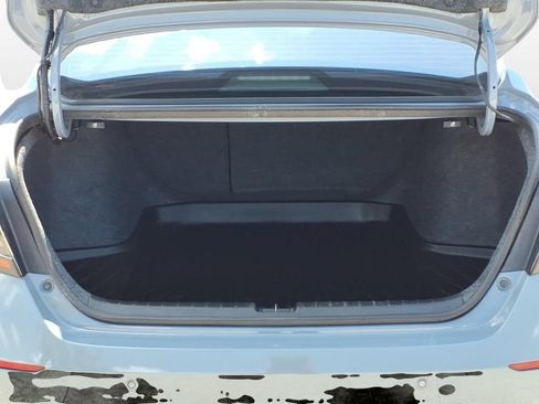 Used 2021 Honda Accord Touring image 9