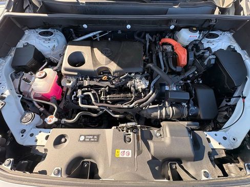 Used 2025 Toyota RAV4 XLE image 37