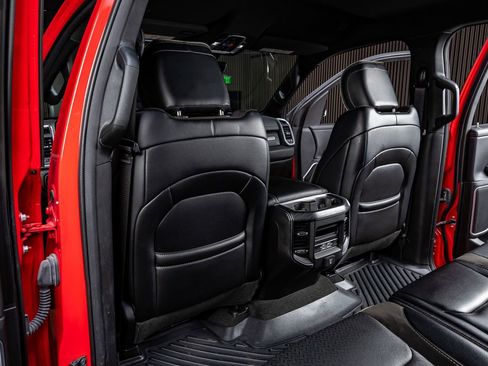 Used 2023 RAM 1500 Laramie image 33