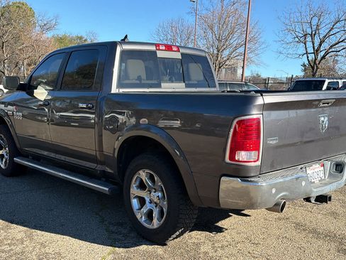 Used 2016 RAM 1500 Laramie w/ Convenience Group image 7