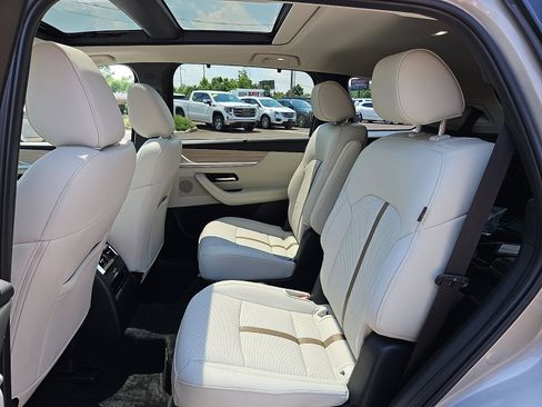 Used 2024 MAZDA CX-90 Plug-In Hybrid w/ Premium Plus AWD/4WD image 10