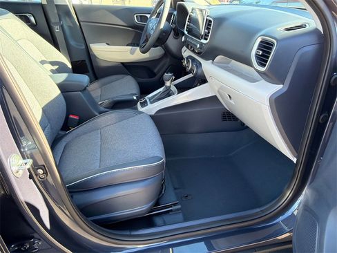 New 2026 Hyundai Venue SEL image 13